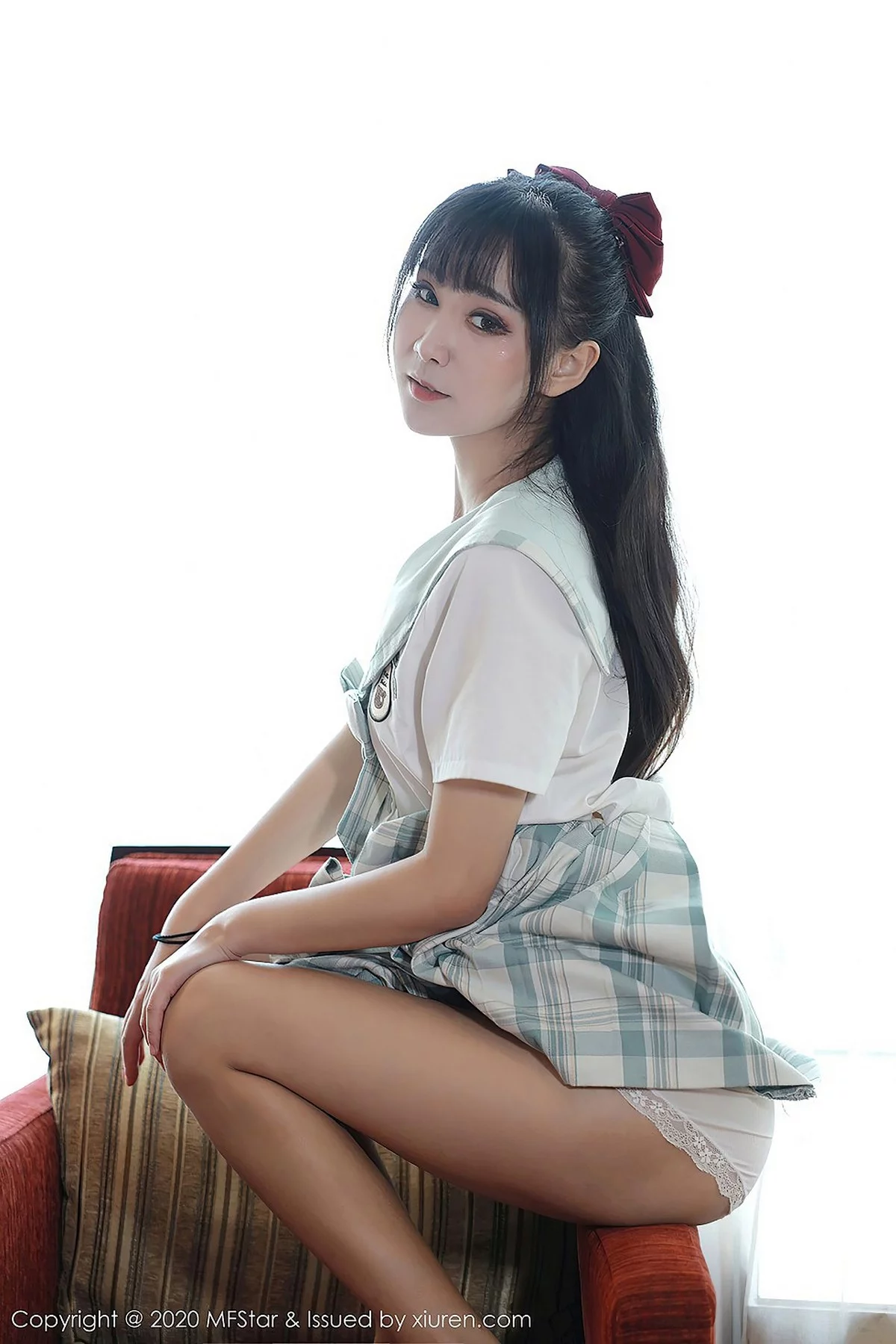 Xrmnw.Vip_小奶瓶呜鸣_写真