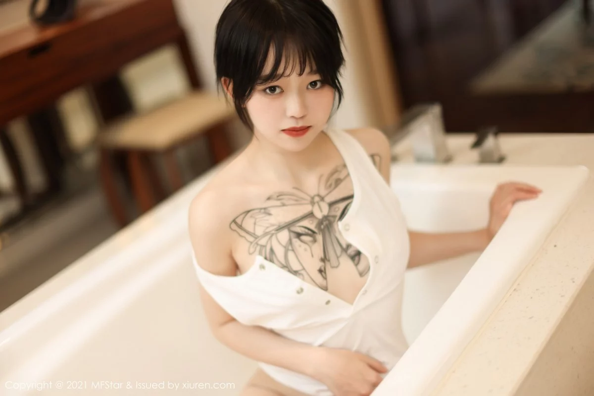 Xrmnw.Vip_奶瓶子_写真