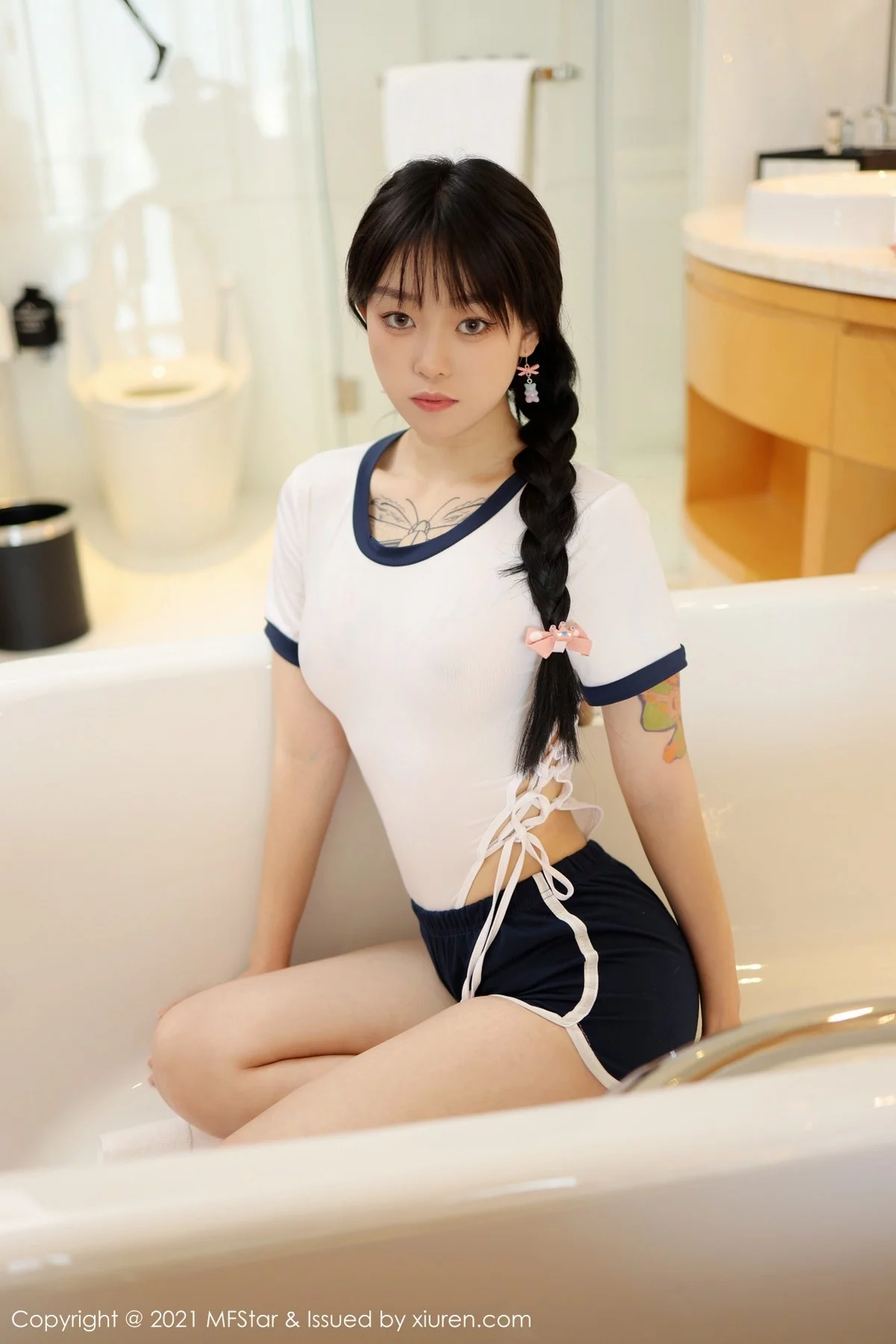 Xrmnw.Vip_奶瓶子_写真