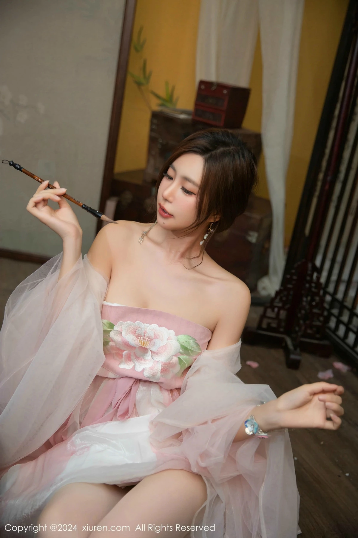 Xrmnw.Vip_绮里嘉_写真