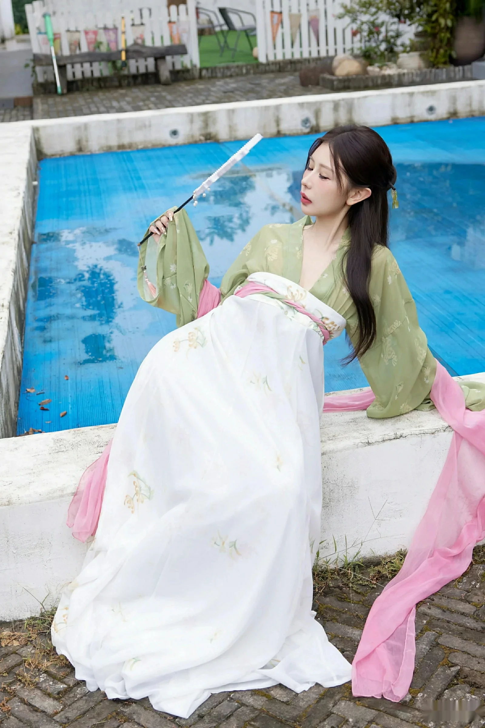 Xrmnw.Vip_尹甜甜_合集 Xrmnw.Vip_尹甜甜_写真