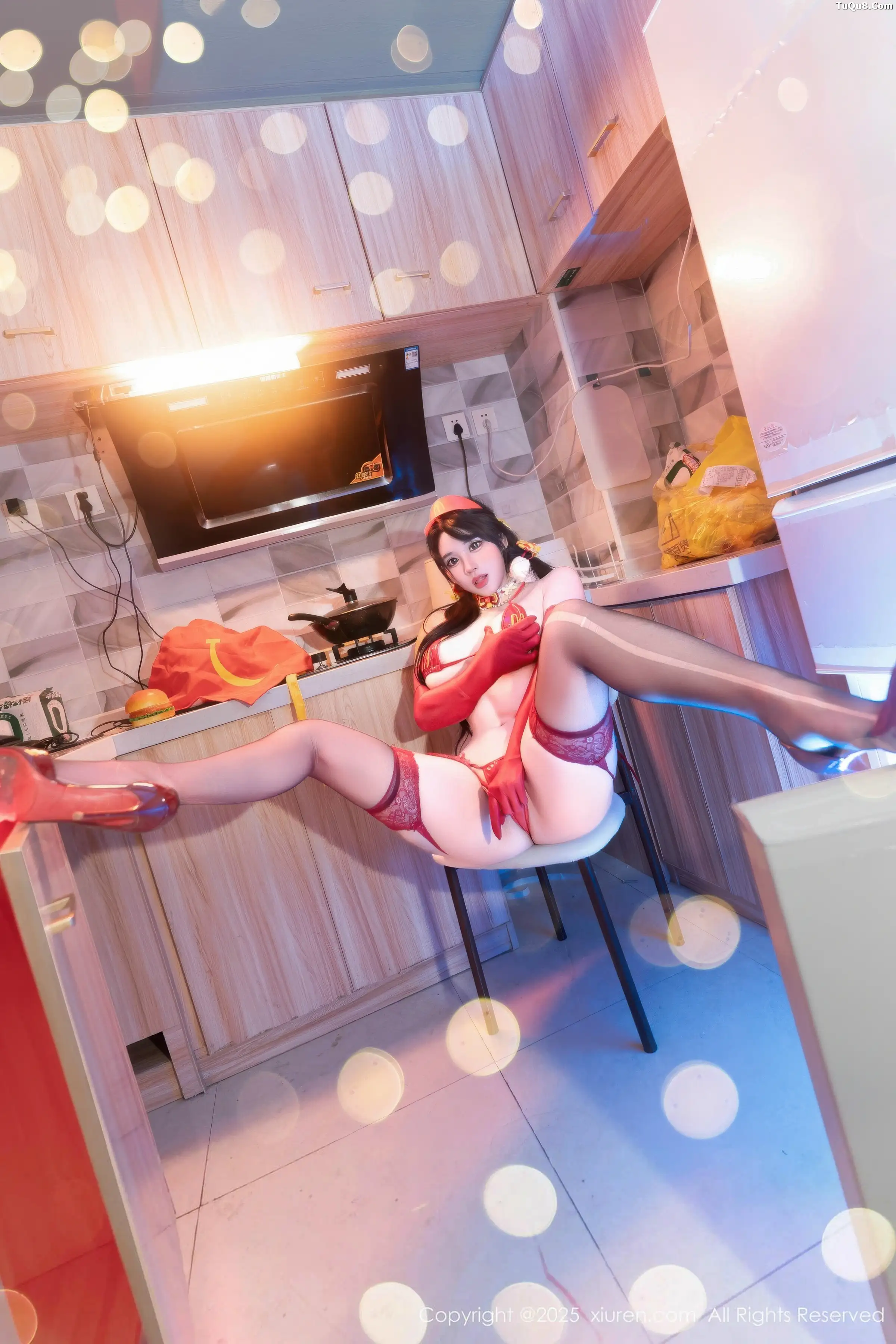 Xrmnw.Vip_汐汐爱吃草莓_写真